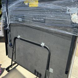 Ping Pong Table 