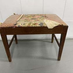 Vintage Biggs Furniture Mahogany Inlaid Bench / Vanity Stool 