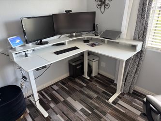 L-Shaped Powered Sit/Stand Desk-White