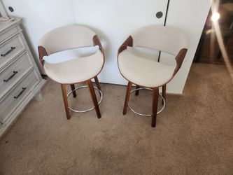 Macys revolving high chair perfectly working condition