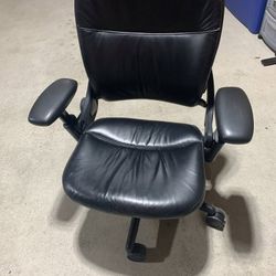 Steelcase Case Leap V1 Chairs 