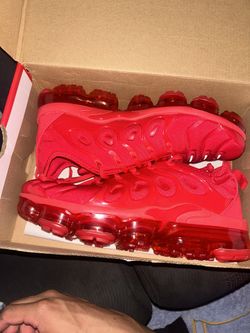 Airmaxes Red Size 9.5