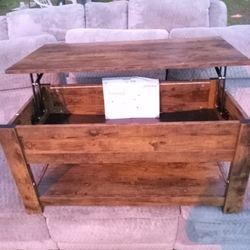 Swade Reclyinder Couch/loves eat with Elevator Woodgrain Table,best Deal In Town...