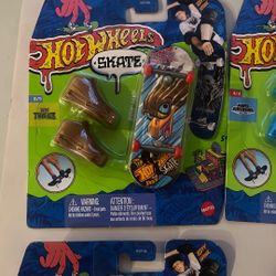 Hot Wheels Skate Finger Boards
