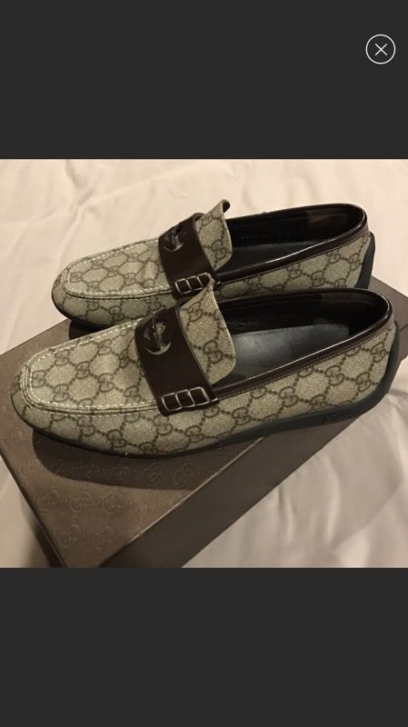 REAL men’s Gucci monogram loafers