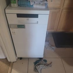 Apartment Sized Dishwasher