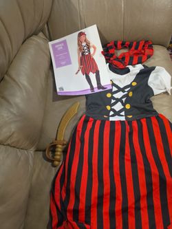 Halloween costume shipmate cutie. Size M 8-10. Once used great condition