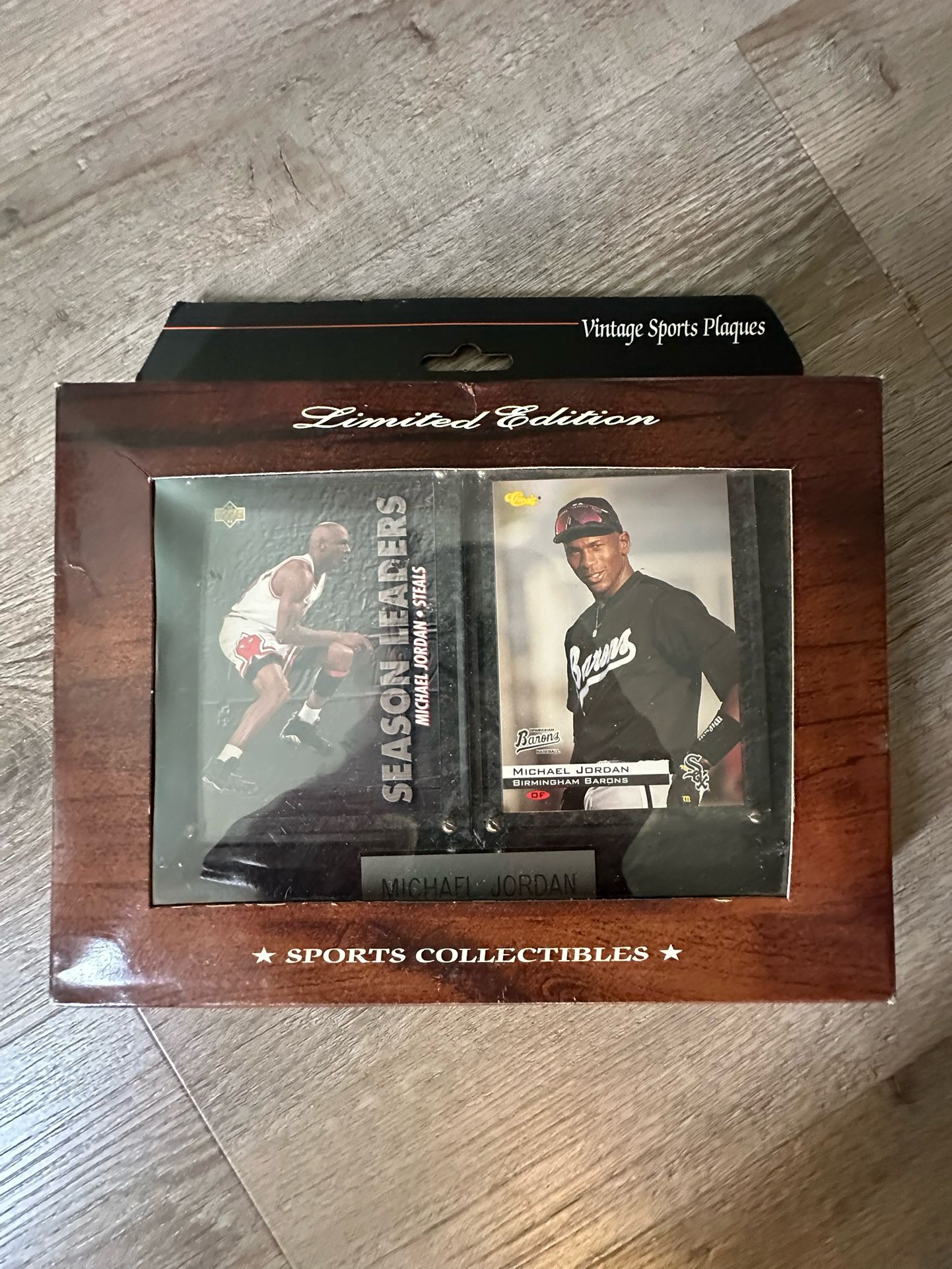 SCA Michael Jordan Vintage Sports Plaque Basketball And Baseball Cards