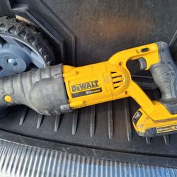 Dewalt 20V MAX Saw