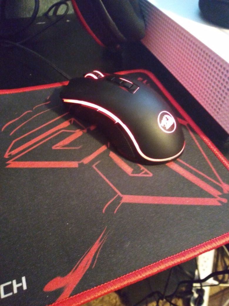 Red dragon keyboard, mouse and mousepad