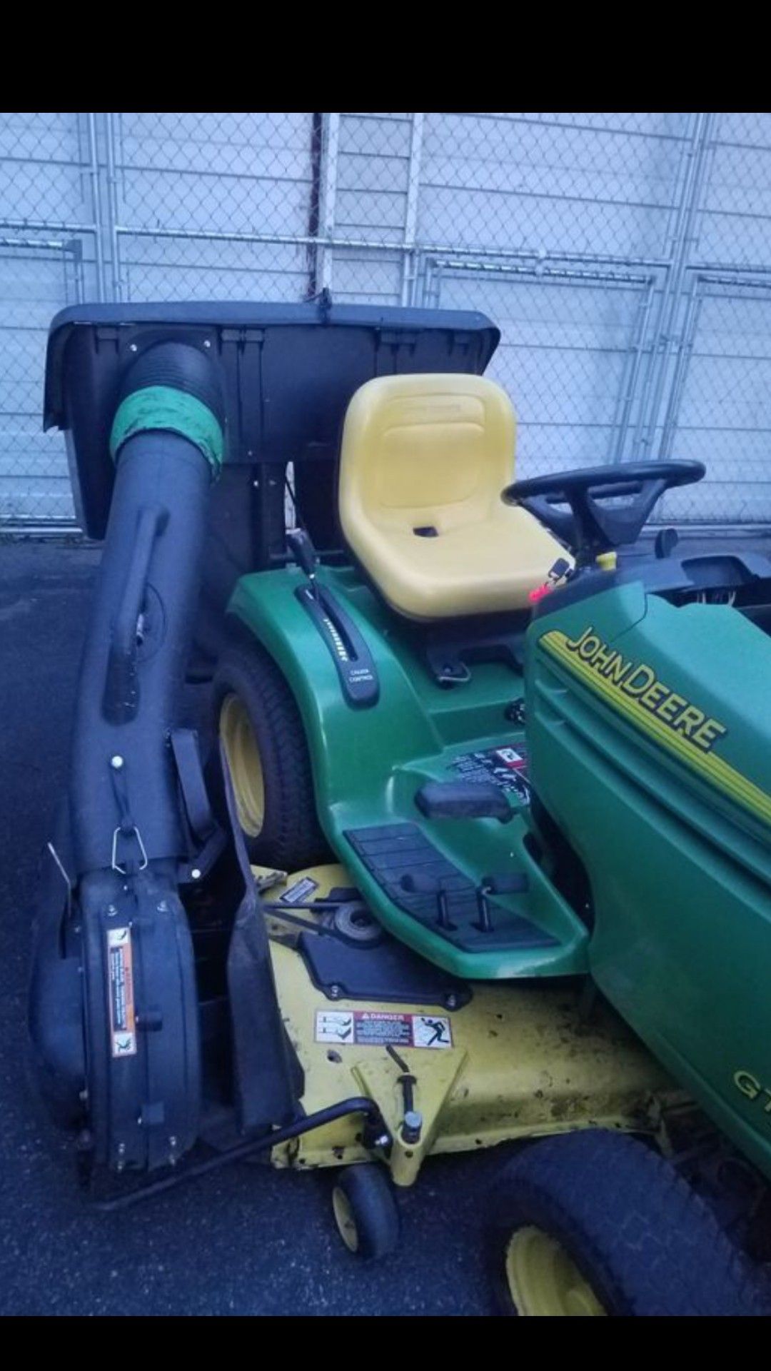 JOHN DEERE MOWER WITH POWER FLOW CHUTE BELT BAGGER for Sale in