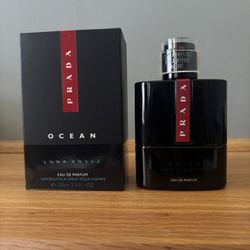 Prada Luna Rossa Ocean