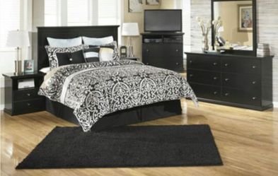 Brand new Bedroom suite with warranty
