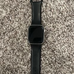 Apple series SE 2nd generation Watch  