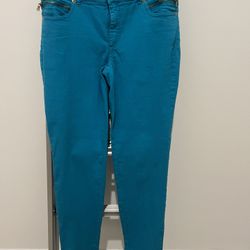 Chico’s So Slimming Turquoise jeans in size 0.5