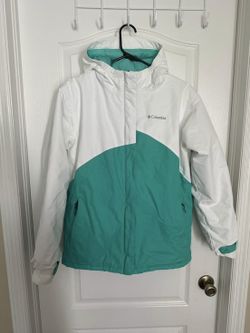 Warm Columbia jacket. In excellent condition. Fits me perfectly in size S.