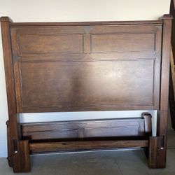 Solid Wood Queen Bedframe 