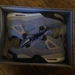 Jordan 4 University Blue Size 10.5