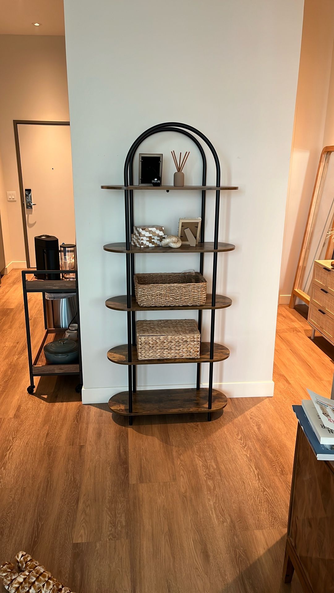 Shelving unit