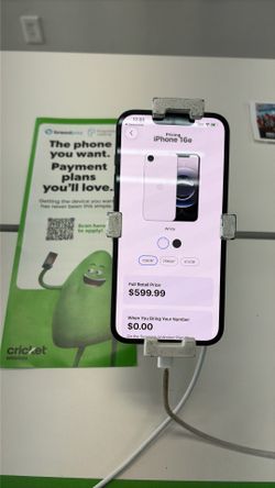 iPhone 16e