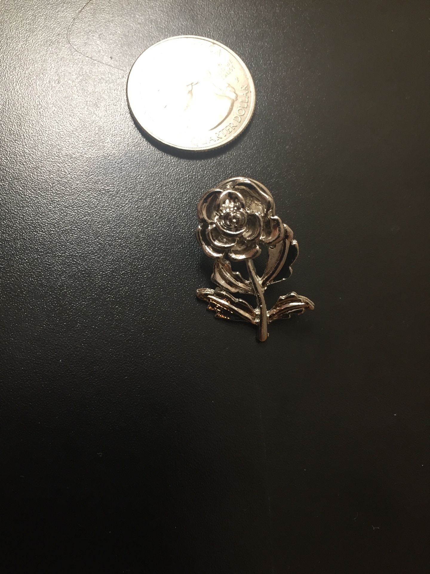Silvertone Rose Pin/Tac