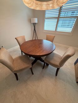 45” Dinnet Table