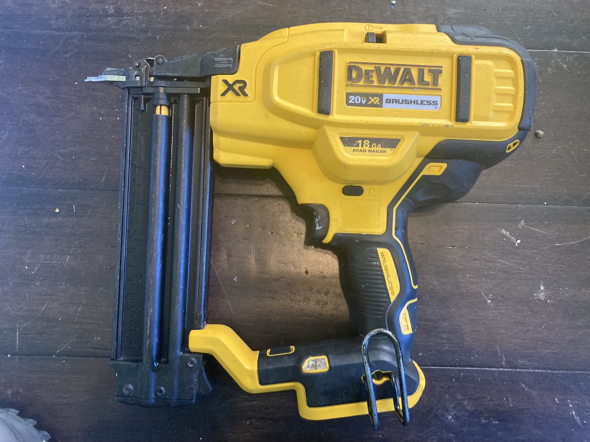 Dewalt  NailGun 