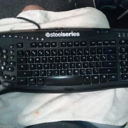 Working Discontinued SteelSeries Merc Stealth Gaming Keyboard Model KUH0702