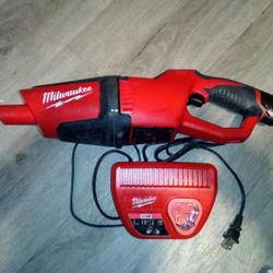 Milwaukee M12 Cordless Compact Handheld Vacuum Cleaner 