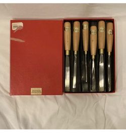 Ashley Iles 6-Piece Wood Carving Chisel Set Steel Blades Wooden Handles