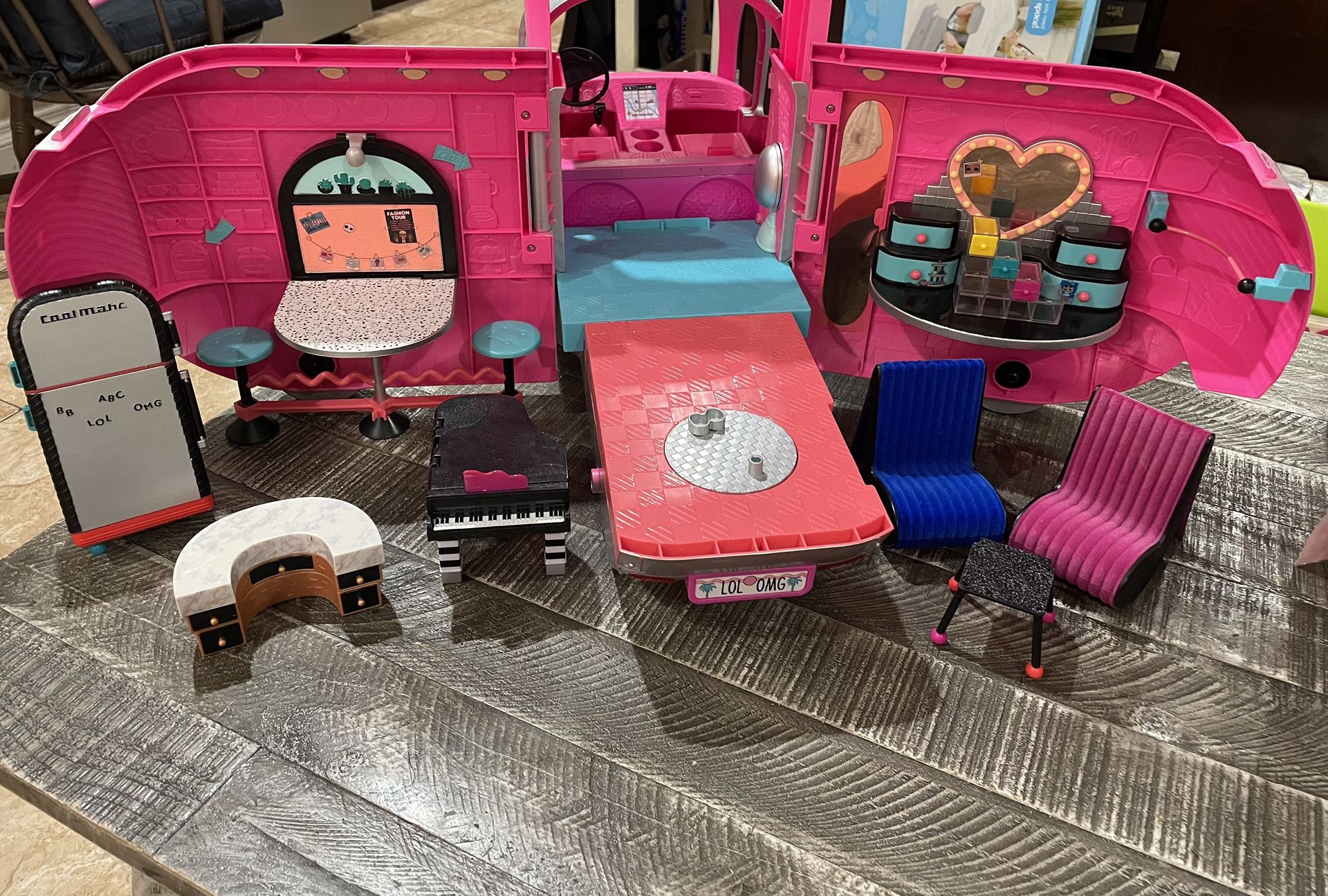 LOL Doll Camper and Accessories 