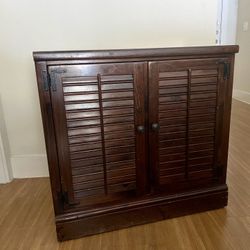 Ethan Allen - End Table 