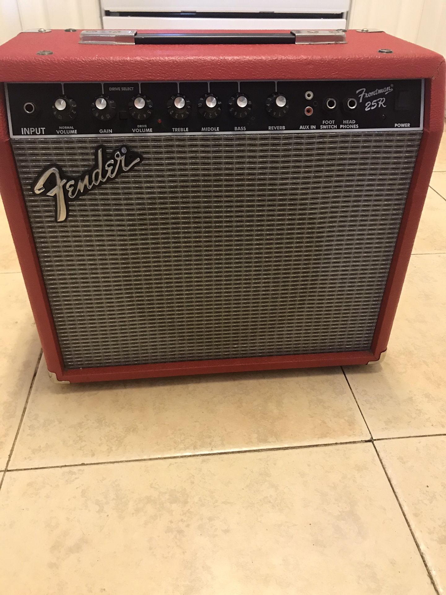 Fender amp frontman 25 r used good Asking $50