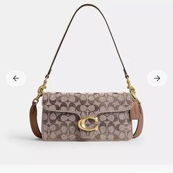 Coach Tabby Shoulder Bag 26 In Crystal Signature Jacquard