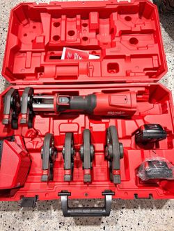 Milwaukee M18 2922-22 18volt pro press kit