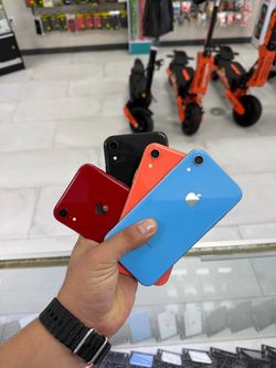 iPhone XR 64GB Unlocked $199 cash or card!!