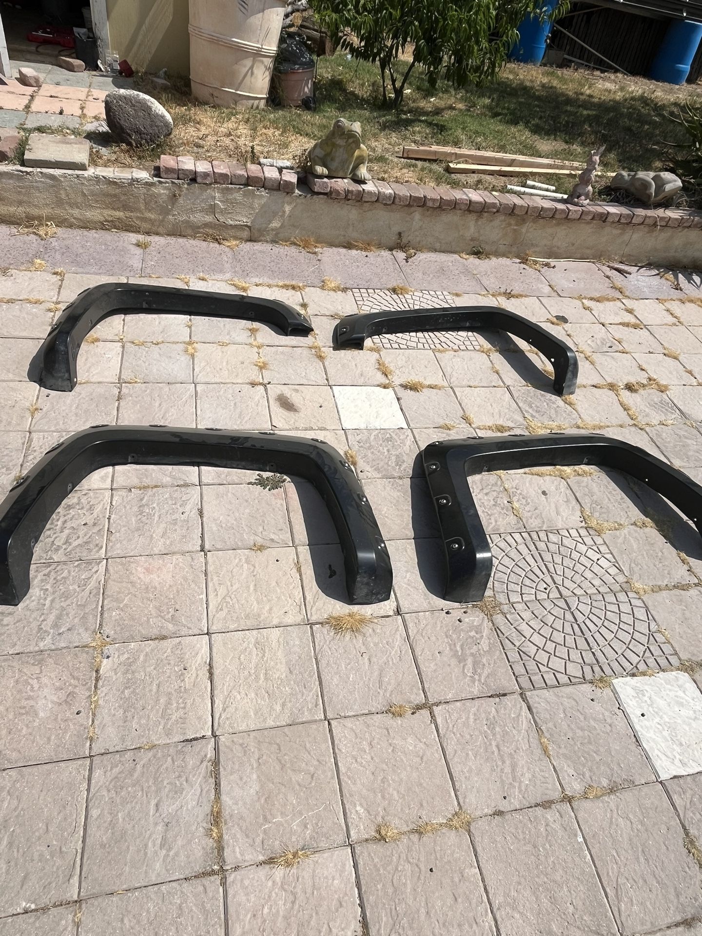 Fender, Flares