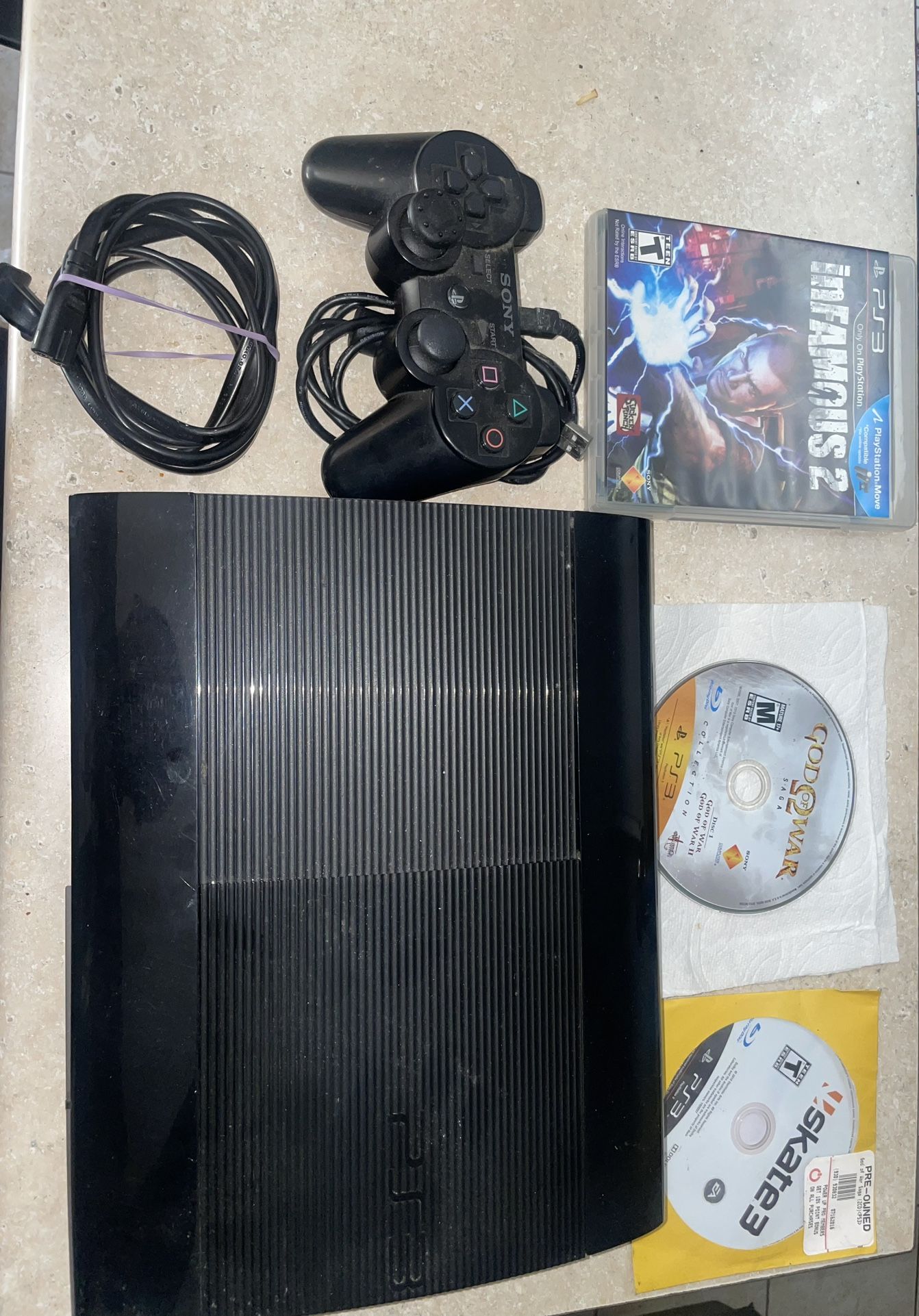 PlayStation 3 Slim 465GB Bundle – Great Condition