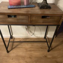 Free Entrance Table 