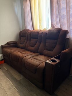 Move away sale brown electric couch recliner (dog and smoke free home)