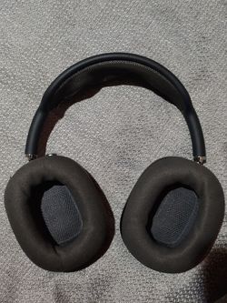Apple Airpods Max space grey