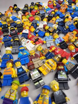 Lot of 100 Lego City Minifigures Firefighters Police Construction Worker Kid Pilot Farmer