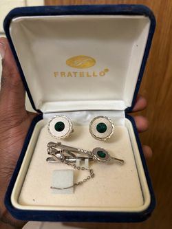 Cufflinks set