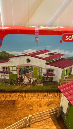Schleich horse riding center set