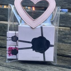 Viktor Rolf Flowerbomb L’eau De Parfum 3.4oz 