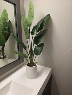 Faux Bird of Paradise Plant – Modern White Pot