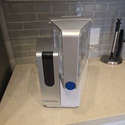 AQUATRU Water Filtration System
