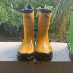 REDUCED Yellow Rain boots Size 2