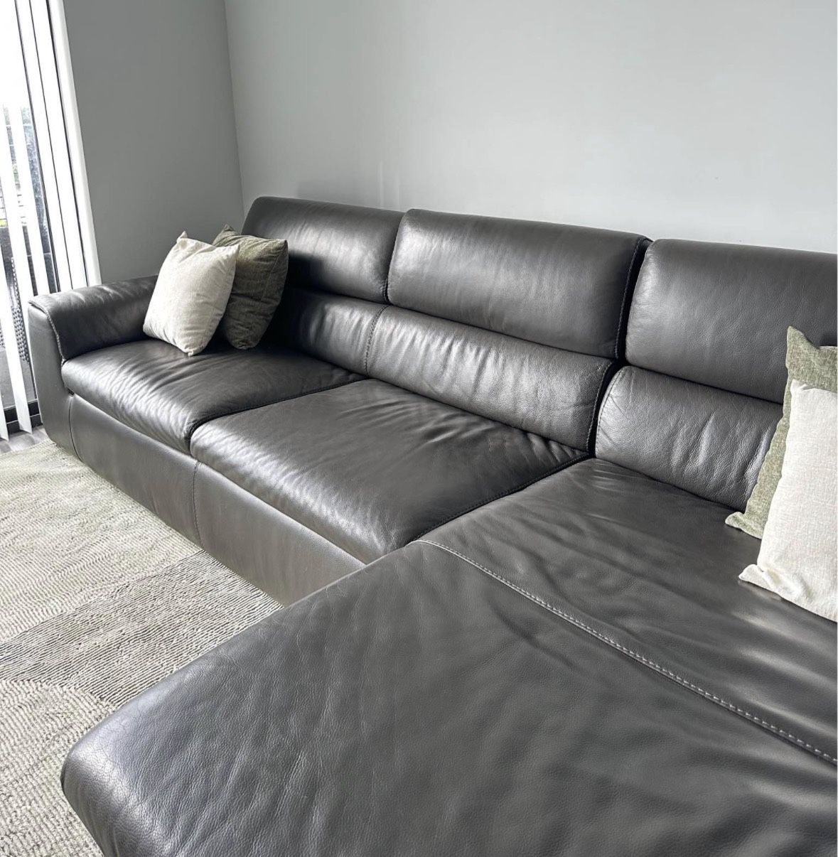 Sofa L Real Leather . Precio Incluye Delivery