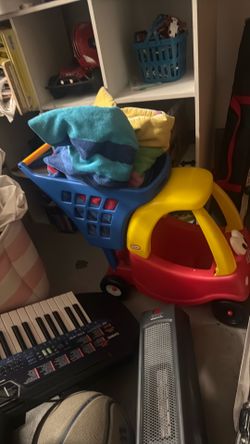 Kids toy shopping cart/ car